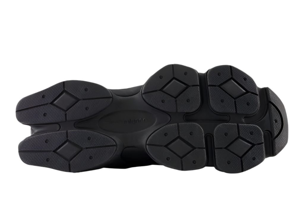 New Balance 9060 «Triple Noir»